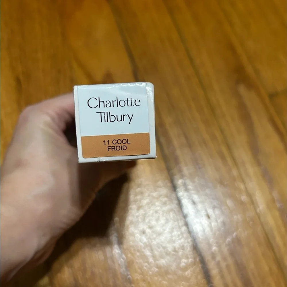 Charlotte Tilbury 11 Cool Froid Charlotte's Beautiful Skin Foundation New in Box